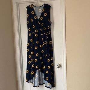 SUNFLOWER LOVERS!!  This high-low, faux wrap,navy sleeveless dress